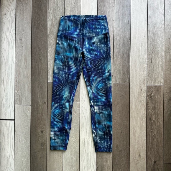 Lululemon Invigorate HR Tight 25” | Size: 6 | Excellent Condition - Picture 1 of 13